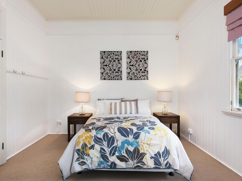 26 Clarence Road, Indooroopilly QLD 4068