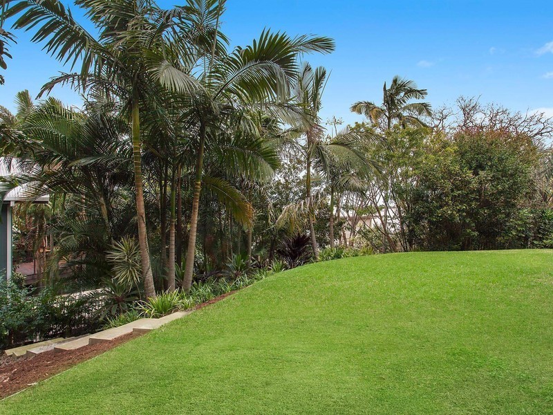 26 Clarence Road, Indooroopilly QLD 4068