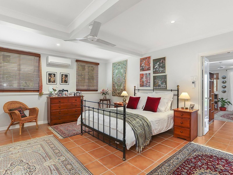 12 Rankin Street, Indooroopilly QLD 4068