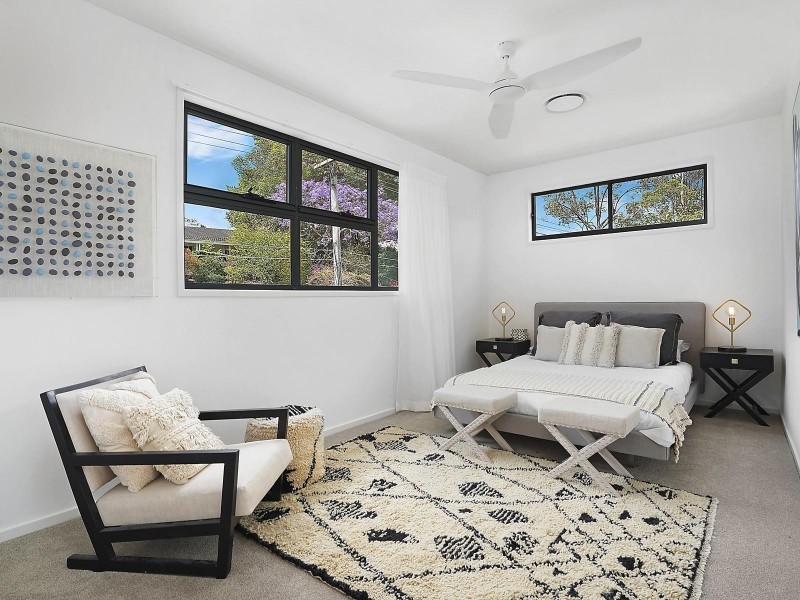 8 Glencairn Avenue, Indooroopilly QLD 4068