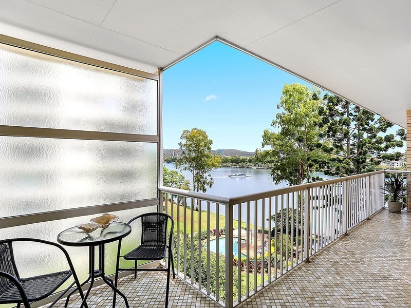 11/82 Macquarie Street, St Lucia QLD 4067
