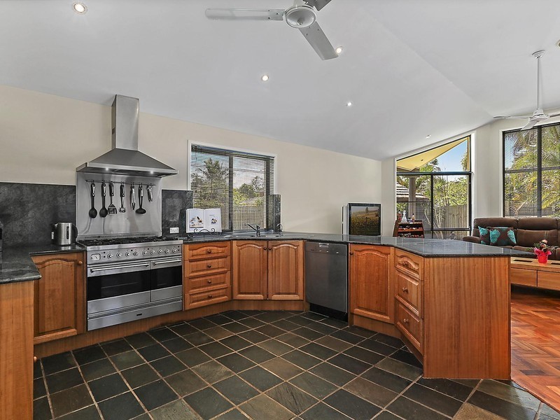 88 Kintyre Street, Brookfield QLD 4069