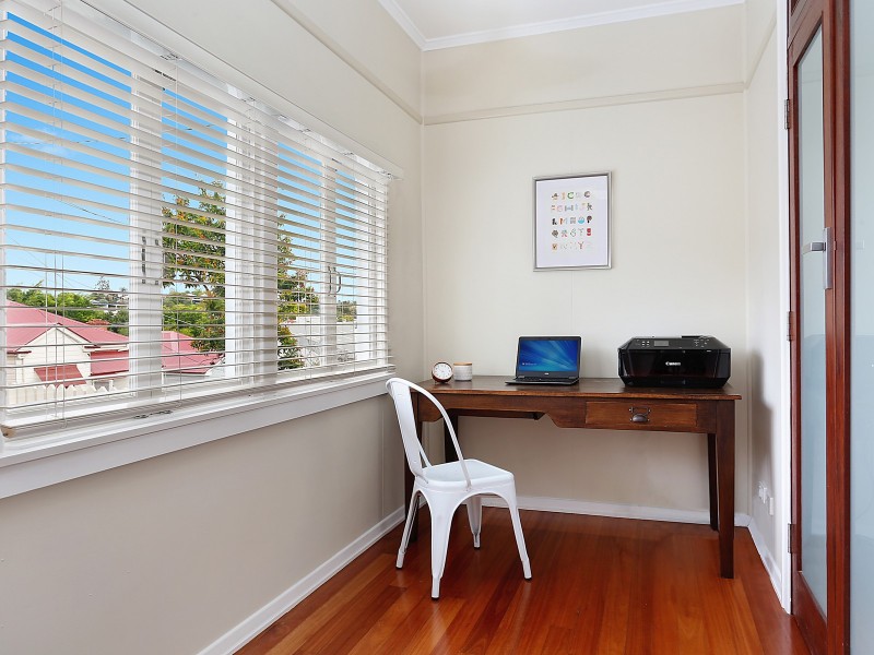 16 Catherine Street, Woolloongabba QLD 4102