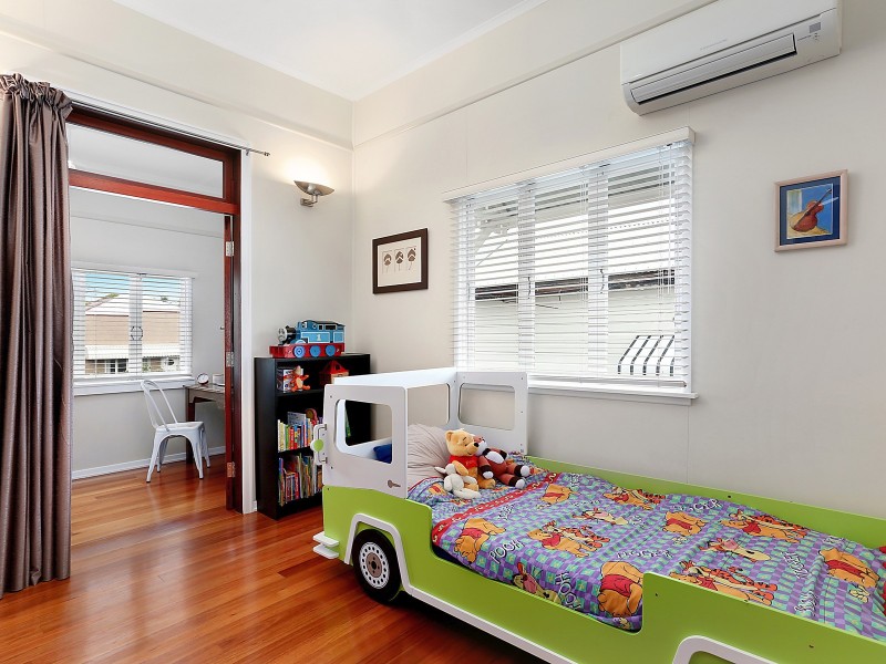 16 Catherine Street, Woolloongabba QLD 4102