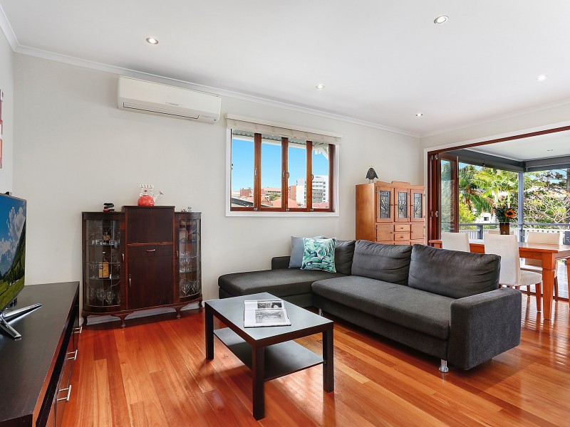 16 Catherine Street, Woolloongabba QLD 4102