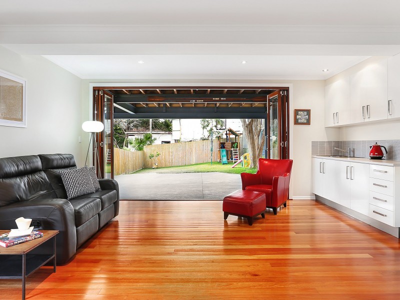 16 Catherine Street, Woolloongabba QLD 4102