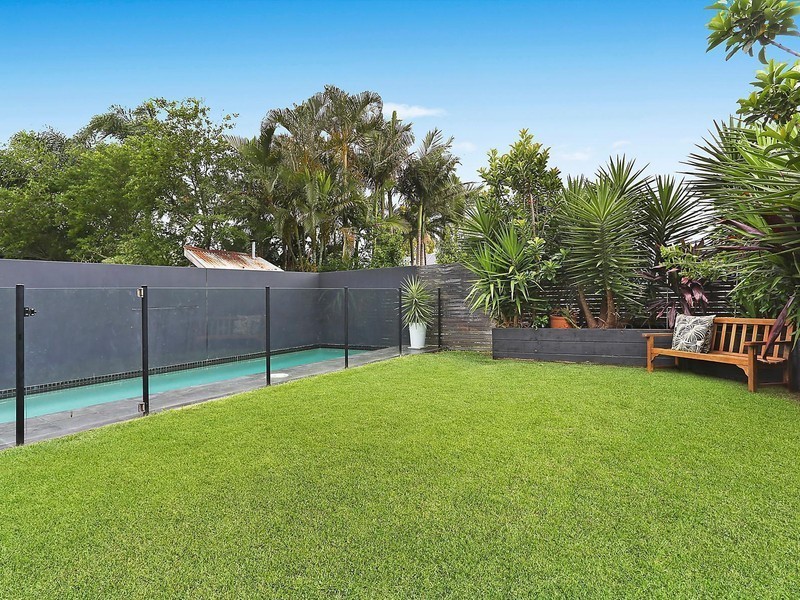 60 King Arthur Terrace, Tennyson QLD 4105