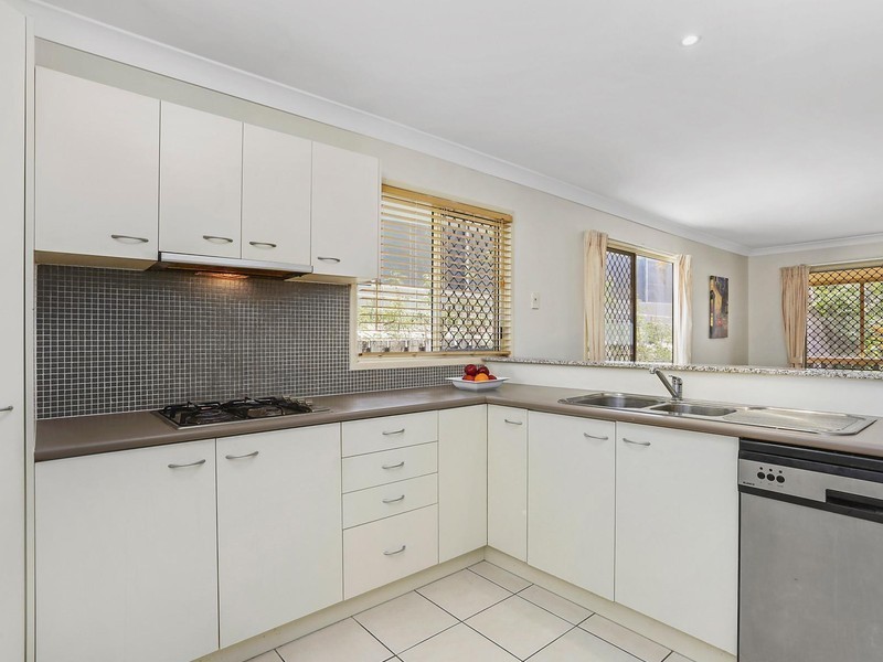 11/47 Newcomen Street, Indooroopilly QLD 4068