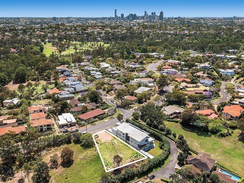 245 Harts Road, Indooroopilly QLD 4068