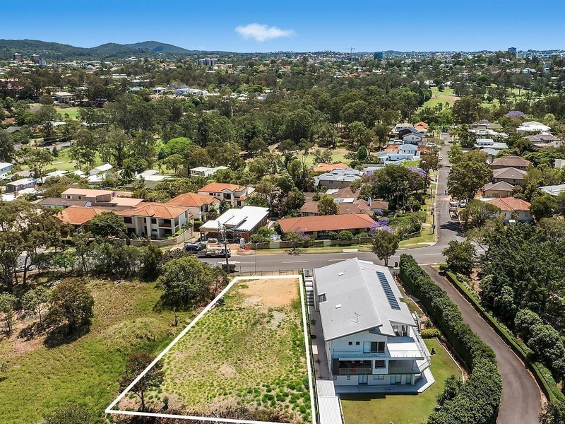 245 Harts Road, Indooroopilly QLD 4068