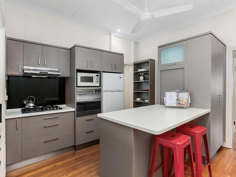 4 Keltie Street, Taringa QLD 4068