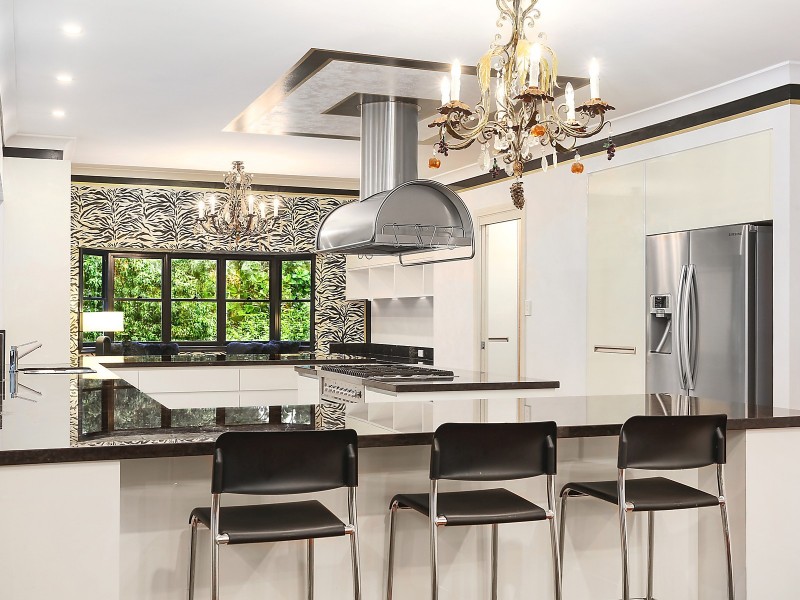 277 Gold Creek Road, Brookfield QLD 4069