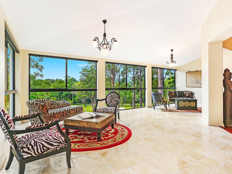 277 Gold Creek Road, Brookfield QLD 4069