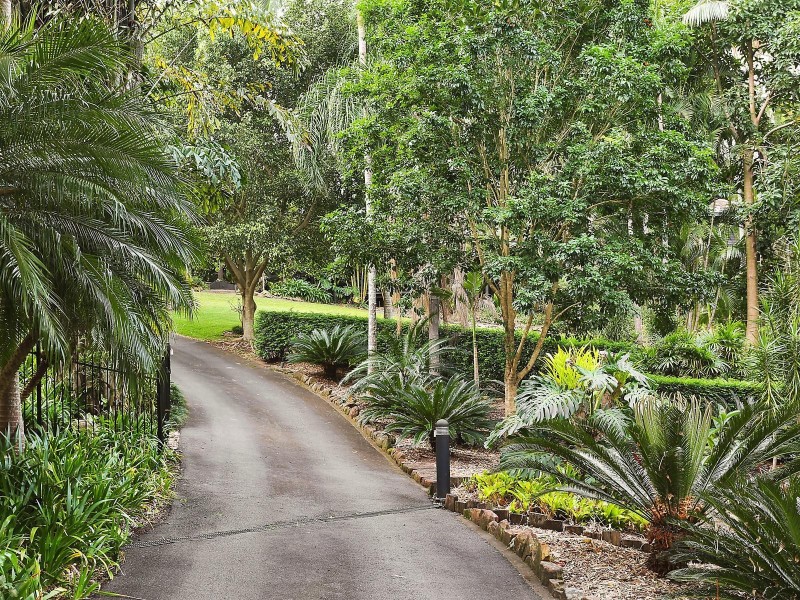 25 Lyndale Road, Pullenvale QLD 4069