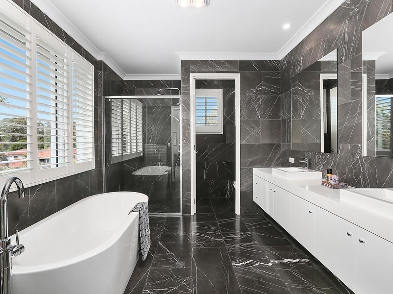 15 Garema Street, Indooroopilly QLD 4068