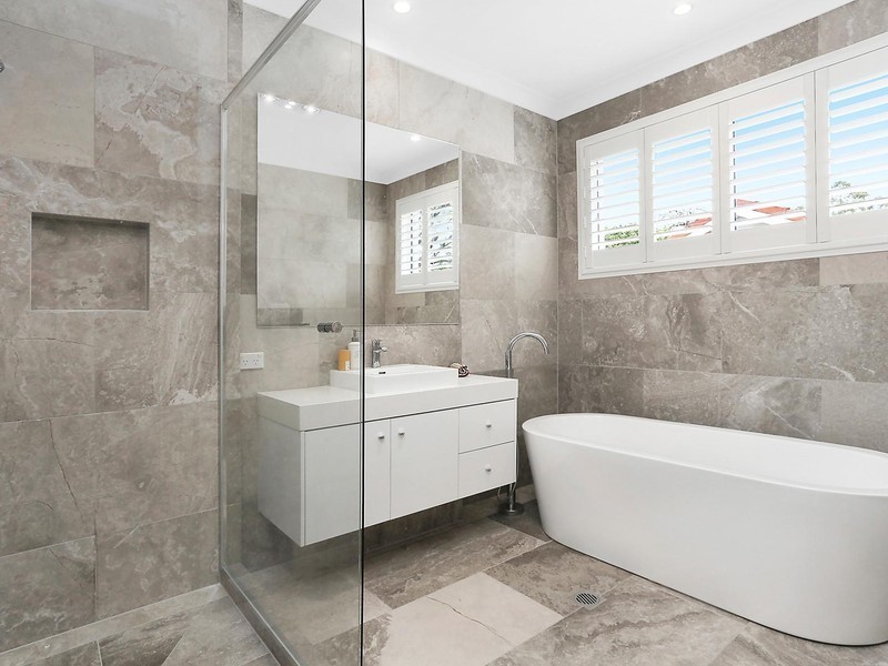 15 Garema Street, Indooroopilly QLD 4068