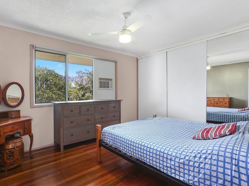 7 Rowena Street, Kenmore QLD 4069