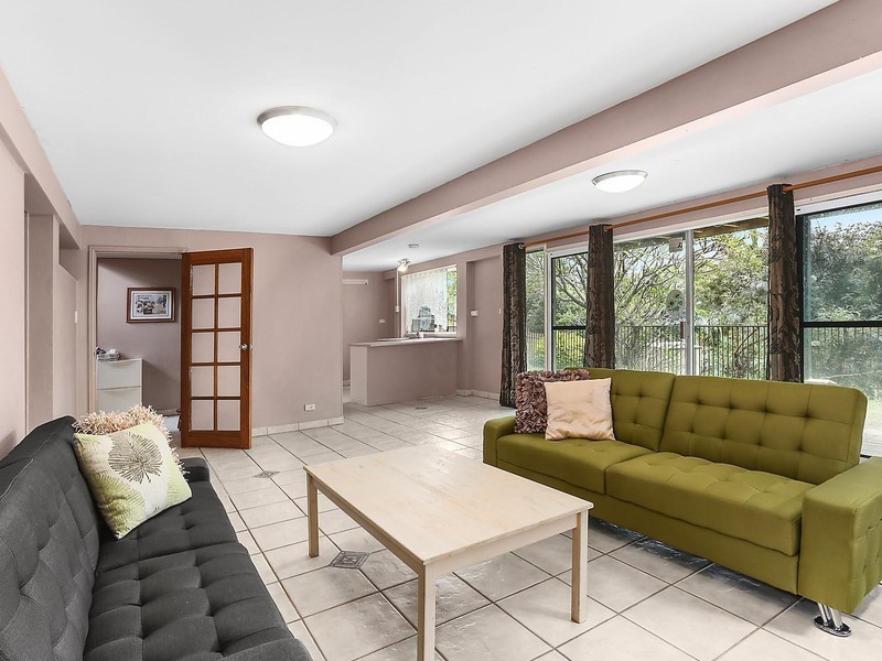 7 Rowena Street, Kenmore QLD 4069