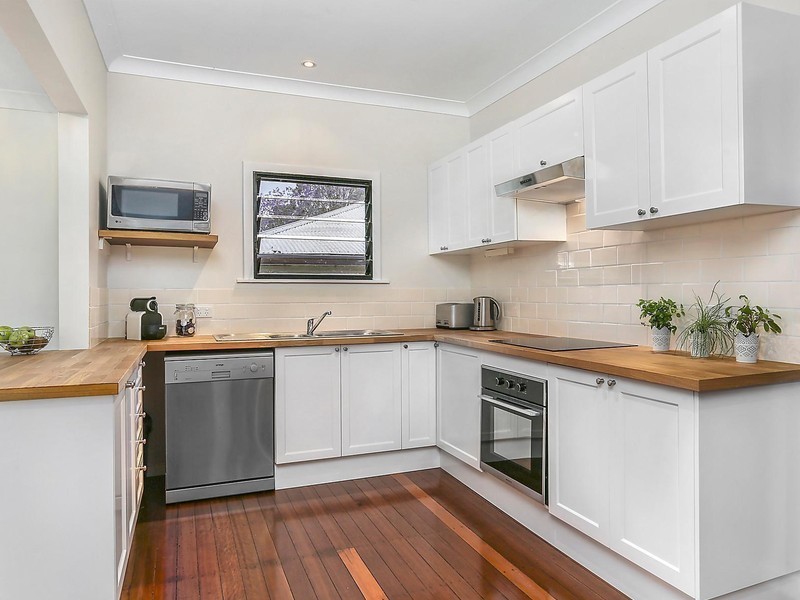 156 Taringa Parade, Indooroopilly QLD 4068
