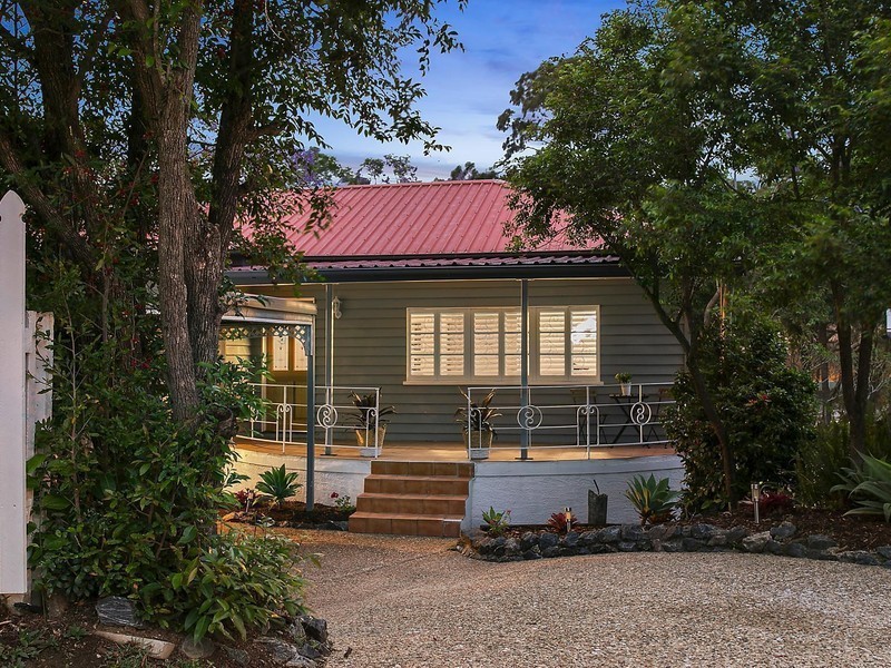 156 Taringa Parade, Indooroopilly QLD 4068