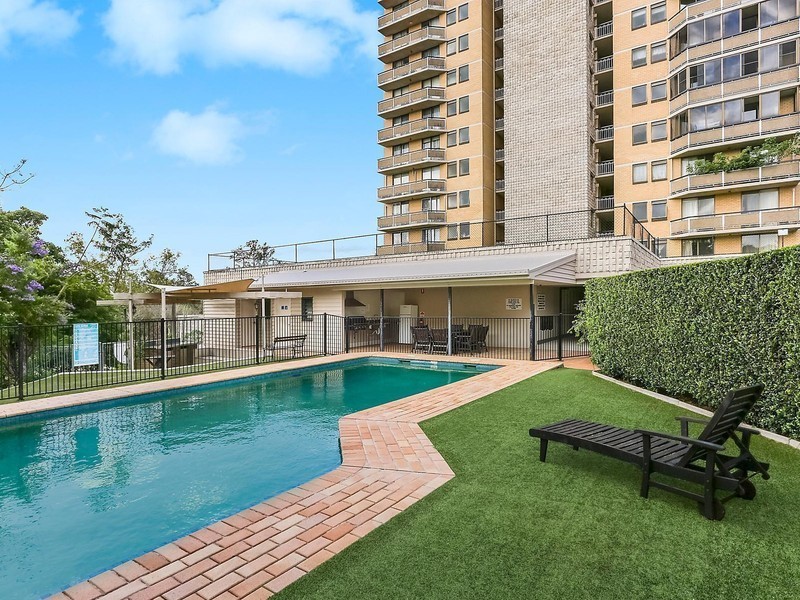1/60 Bellevue Terrace, St Lucia QLD 4067