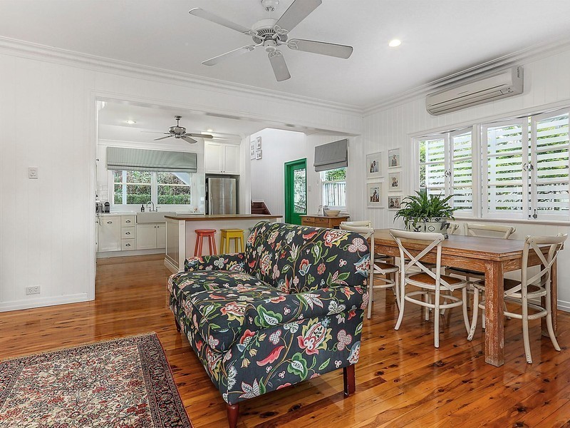 208 Stanley Terrace, Taringa QLD 4068