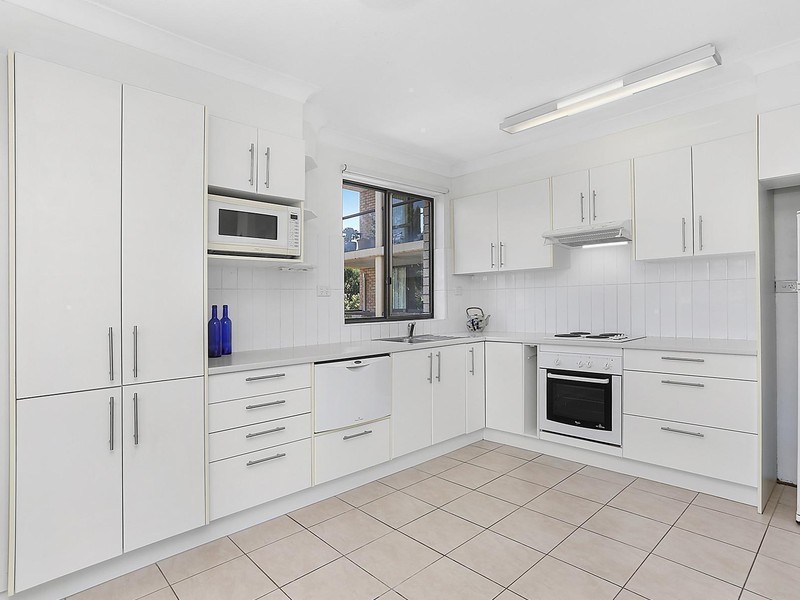 8/12 Bryce Street, St Lucia QLD 4067