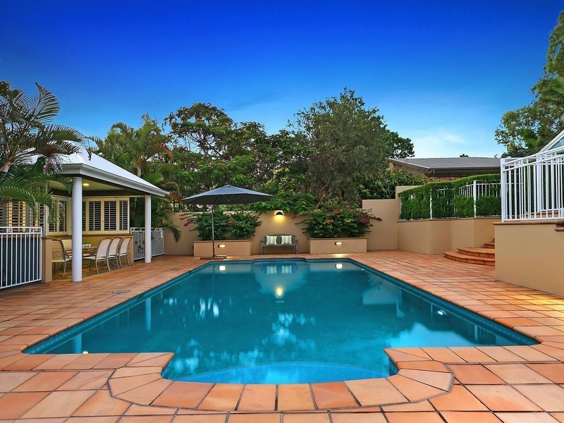 7 Moncrieff Court, Mount Ommaney QLD 4074
