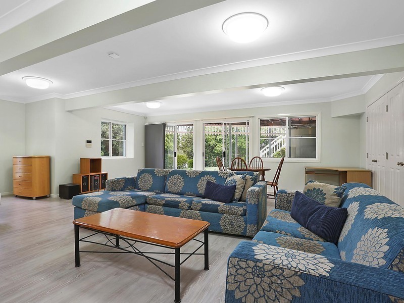 7 Moncrieff Court, Mount Ommaney QLD 4074