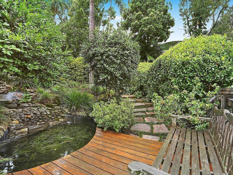 7 Moncrieff Court, Mount Ommaney QLD 4074