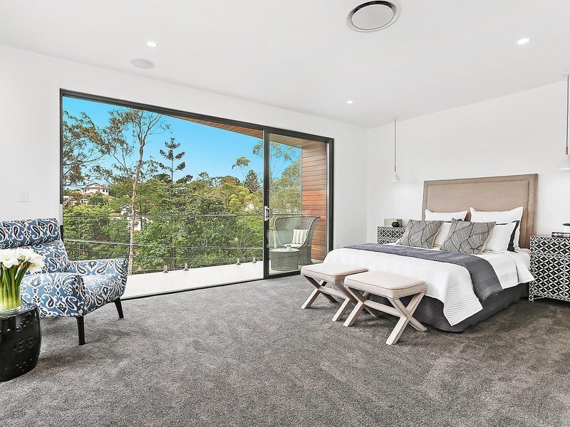 12A Kanumbra Street, Coorparoo QLD 4151