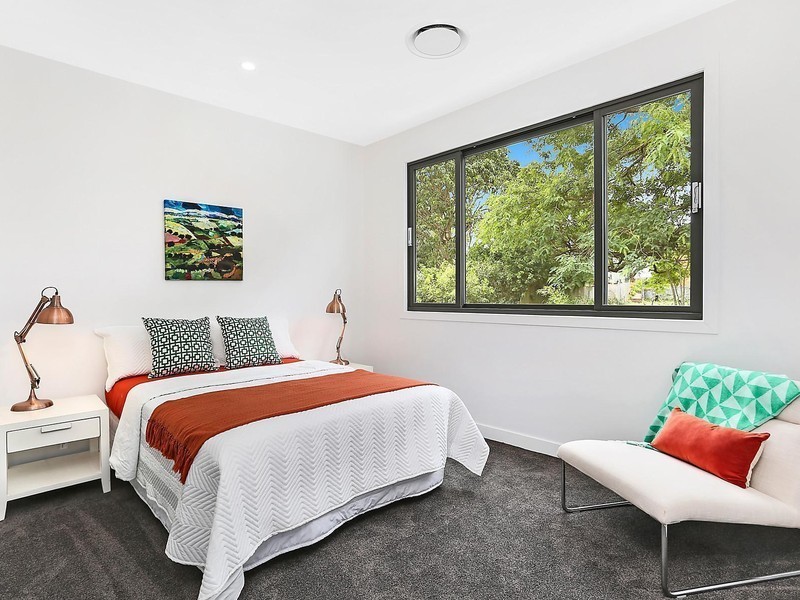 12A Kanumbra Street, Coorparoo QLD 4151