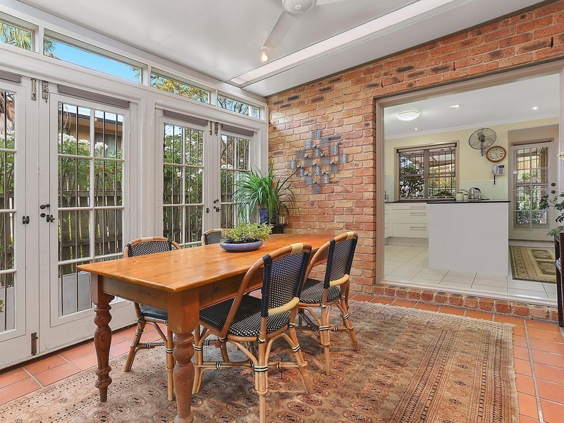 50 Lucinda Street, Taringa QLD 4068