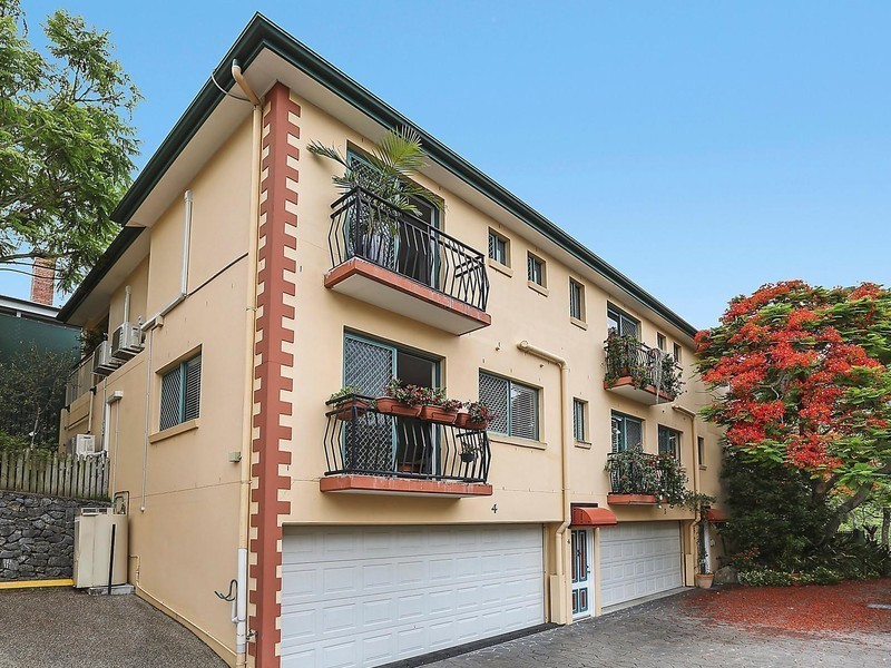 4/23 Burns Road, Toowong QLD 4066