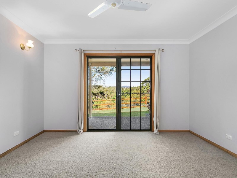 9 Logan Court, Clear Mountain QLD 4500