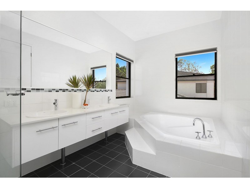 103 Wendouree Crescent, Westlake QLD 4074