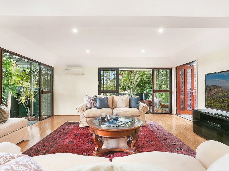 30 Meiers Road, Indooroopilly QLD 4068