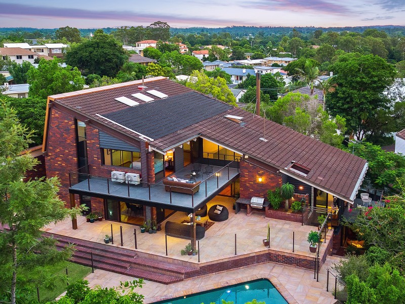 30 Meiers Road, Indooroopilly QLD 4068