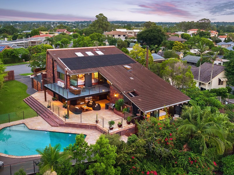 30 Meiers Road, Indooroopilly QLD 4068