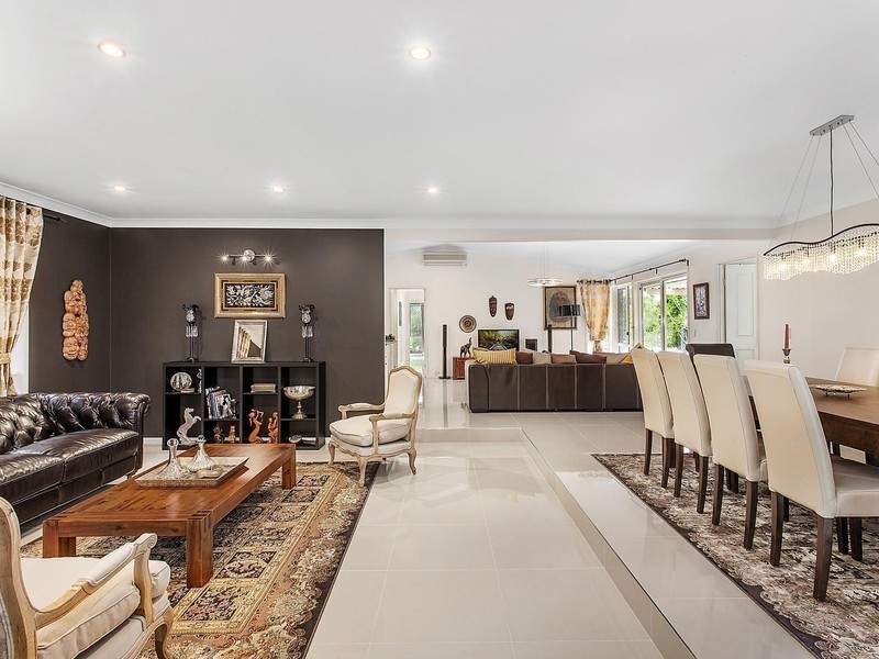 14 Calliandra Place, Sinnamon Park QLD 4073