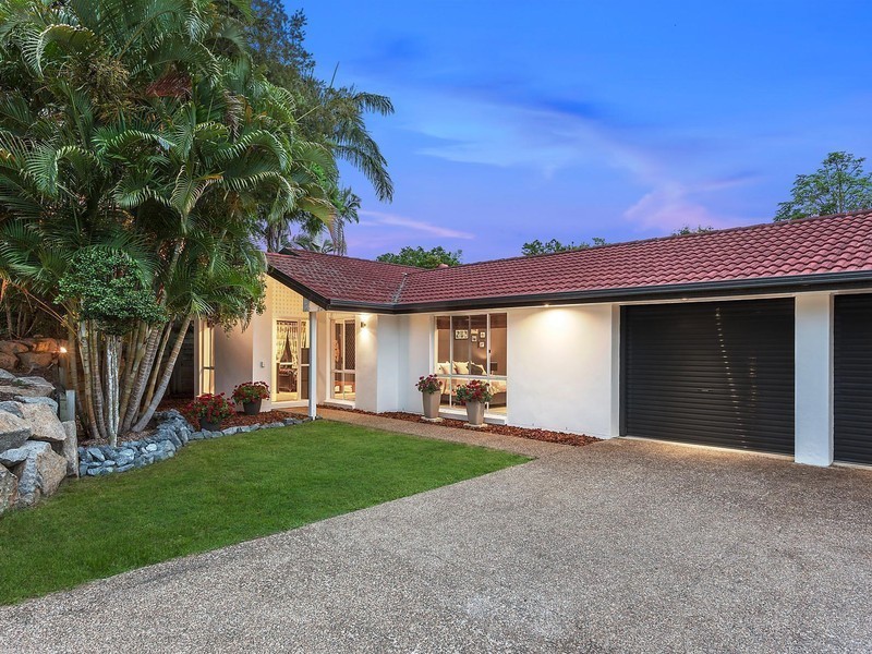 14 Calliandra Place, Sinnamon Park QLD 4073