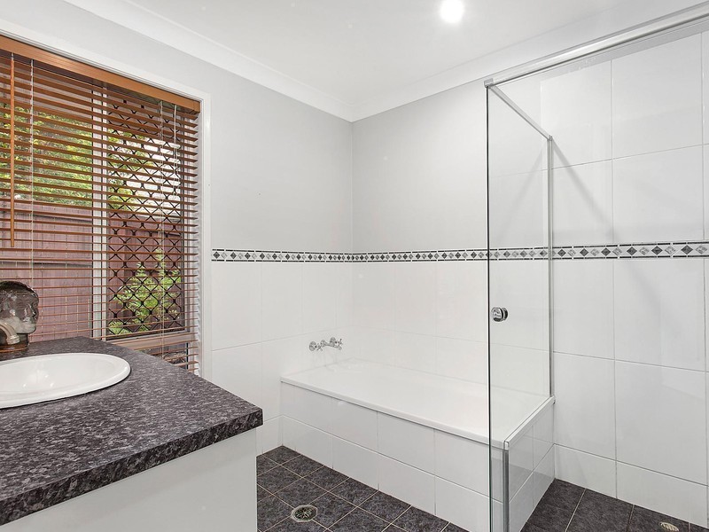 14 Calliandra Place, Sinnamon Park QLD 4073