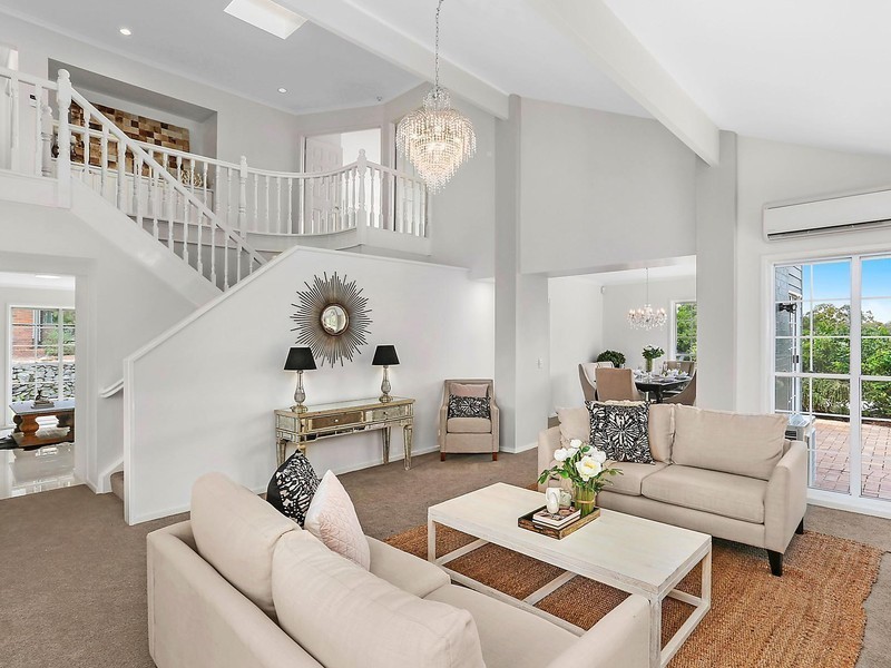 7 Meiers Road, Indooroopilly QLD 4068