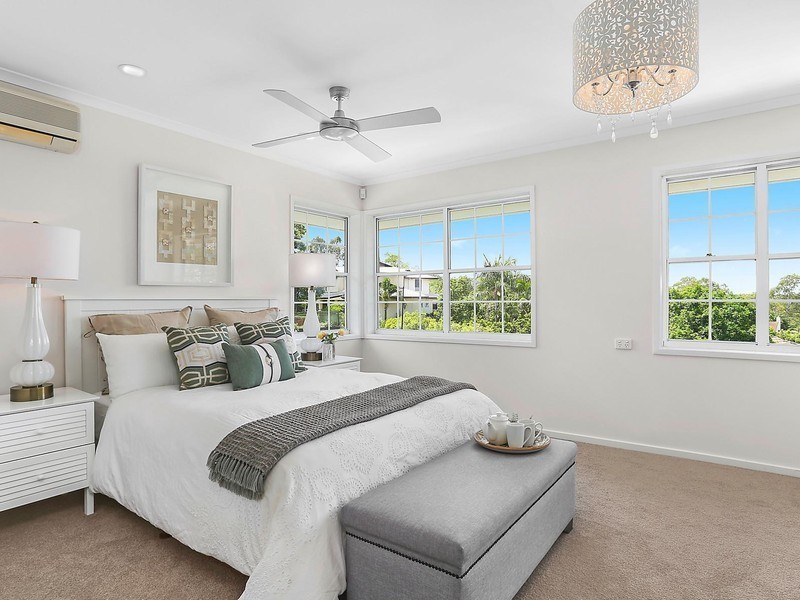 7 Meiers Road, Indooroopilly QLD 4068