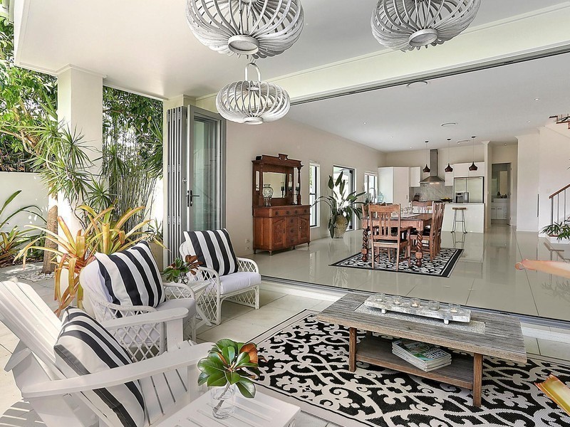 330 Indooroopilly Road, Indooroopilly QLD 4068