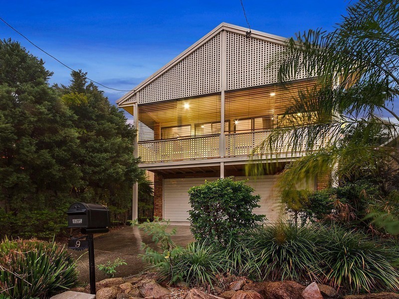 9 Crombie Street, Clayfield QLD 4011