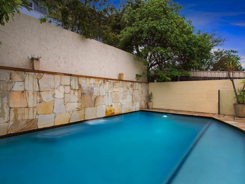 9 Crombie Street, Clayfield QLD 4011