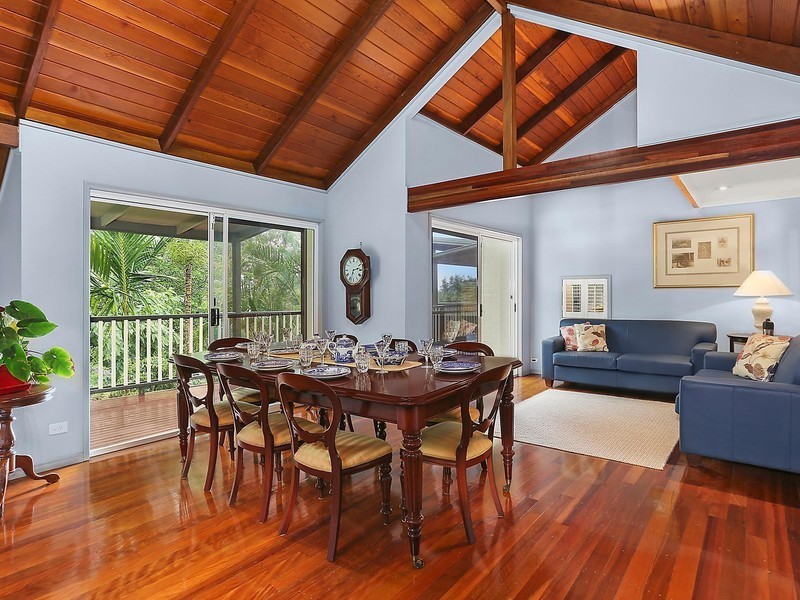 21 Maculata Drive, Chapel Hill QLD 4069
