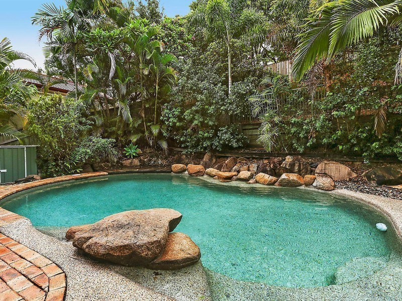 21 Maculata Drive, Chapel Hill QLD 4069
