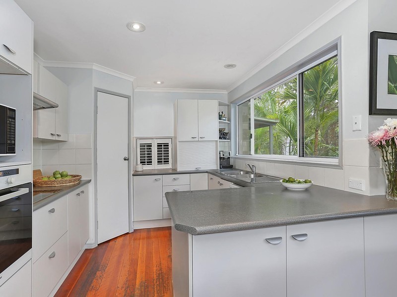 21 Maculata Drive, Chapel Hill QLD 4069